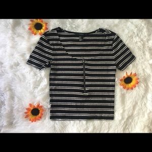 STRIPED B&W CROP TOP, ZIPPER FRONT